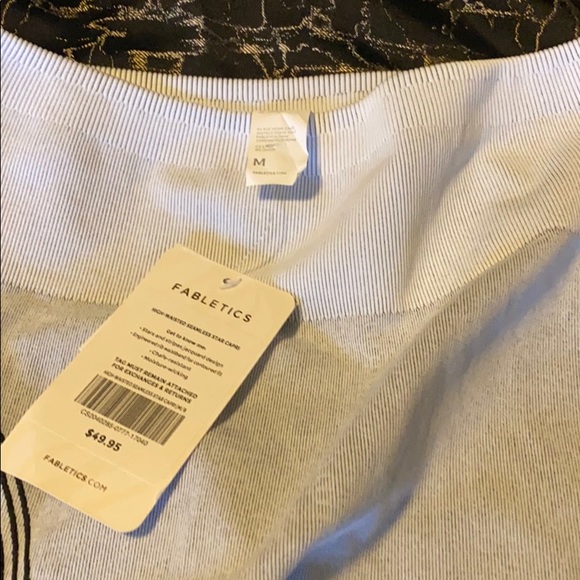 Fabletics legging - Picture 3 of 5